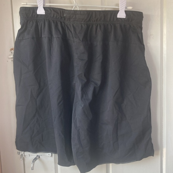 I I qlo shorts - Picture 3 of 7